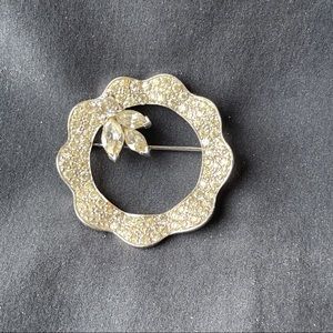 Vintage Jomaz rhinestone wreath brooch